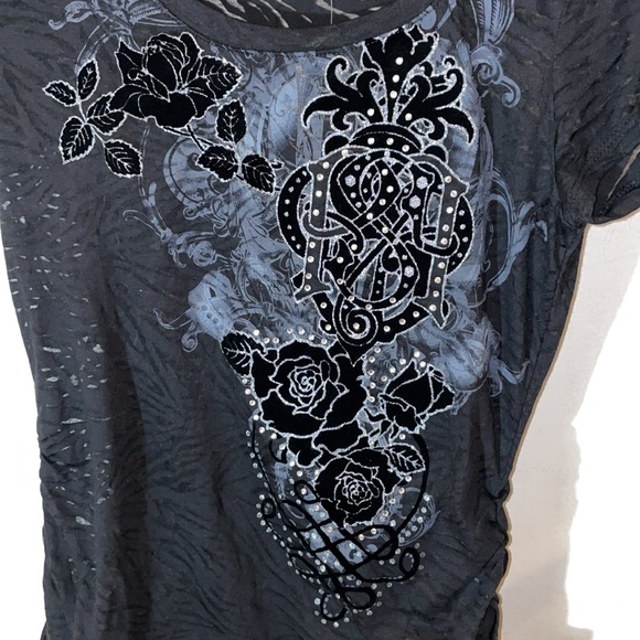 Black sequin printed tee shirt - Picture 2 of 4